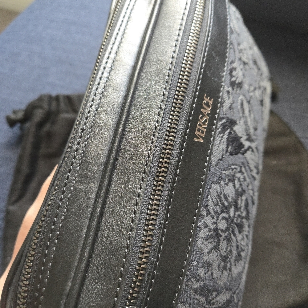 Versace NWT Wristlet Clutch - Picture 5 of 17